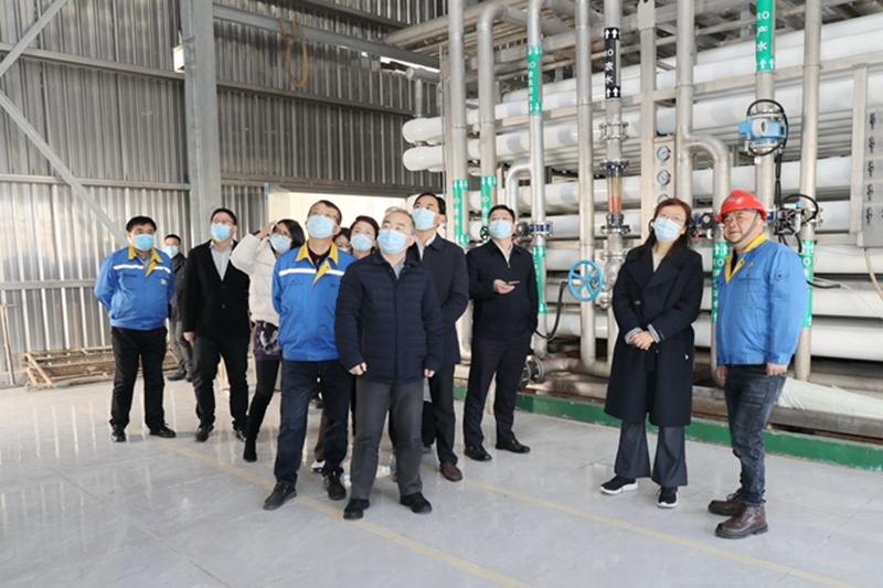 2022年12月15日，時(shí)任浙江省發(fā)展改革委黨組成員、副主任吳紅梅蒞臨景興紙業(yè)調(diào)研企業(yè)用能、節(jié)能工作