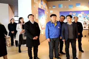 2020年1月3日，時(shí)任浙江省民政廳黨組成員、副廳長(zhǎng)江宇蒞臨景興紙業(yè)調(diào)研企業(yè)發(fā)展情況、黨建工作